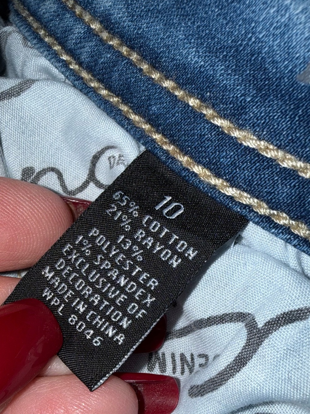 INC International Concepts Light Wash Straight Women’s Jeans - Picture 3 of 3